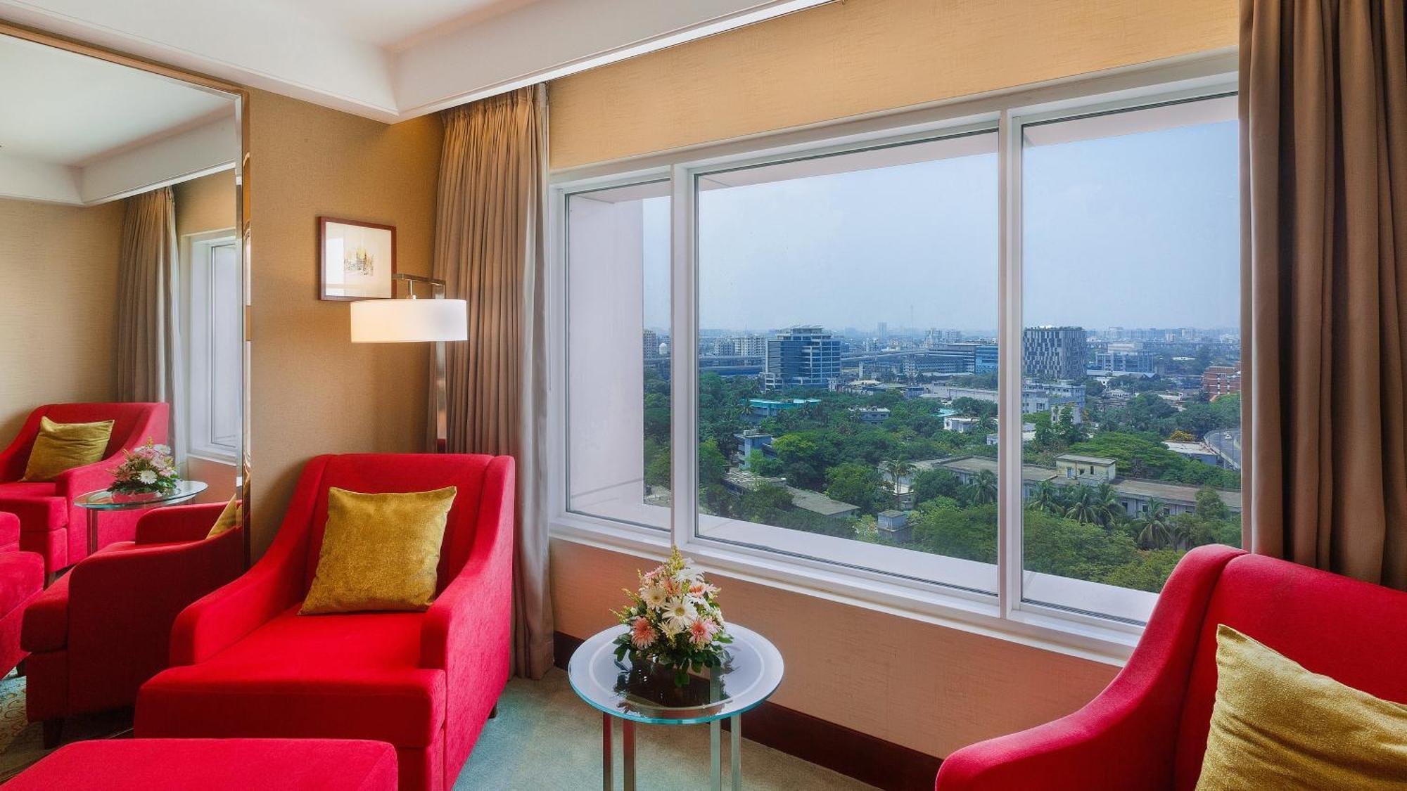Holiday Inn Dhaka City Centre By Ihg Exterior photo